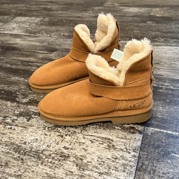 UGG Boots‎ Shoes Womens Size 7 Chestnut Sheepskin Fleece Lined Classic Australia - Picture 11 of 14